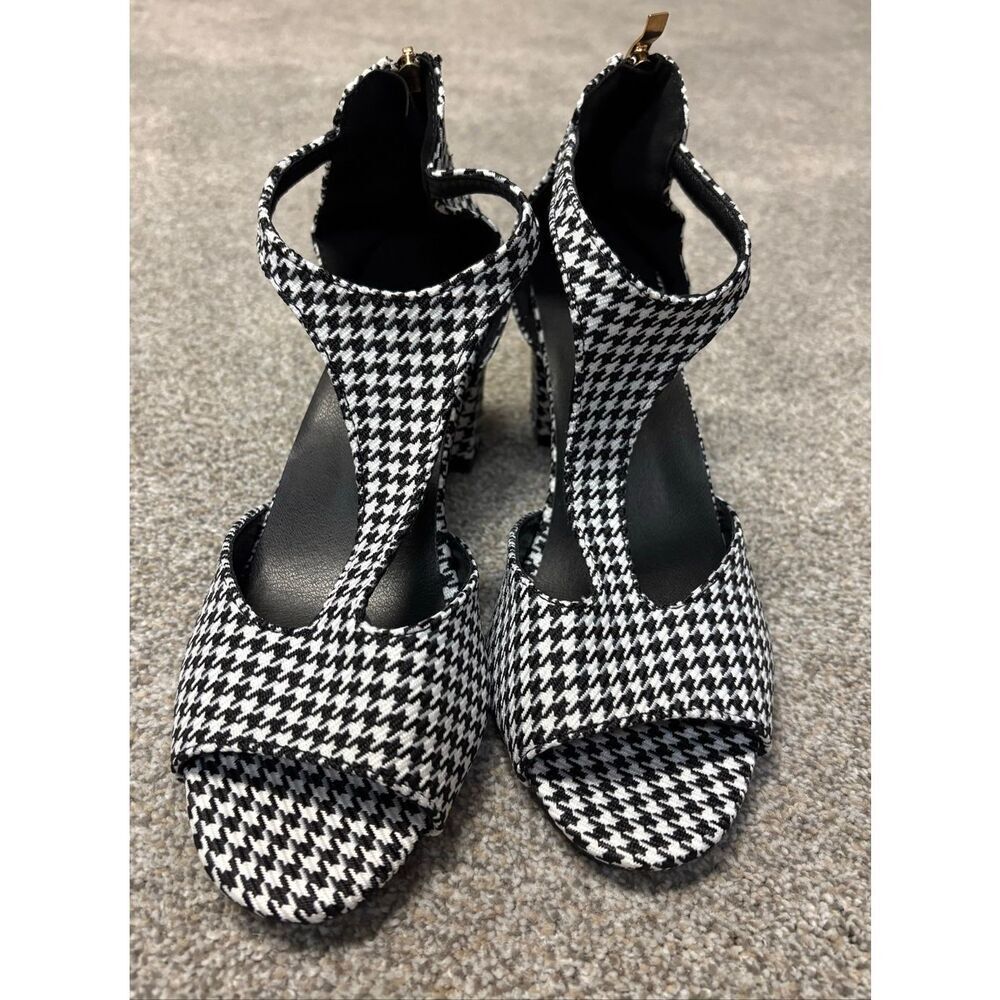 Houndstooth T-Strap High Heel Sandals - Black & White